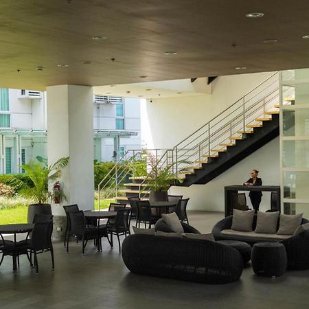 Abreeza Studio Suite 2321 - Pool, Wifi, City View, Washer, Ac, Netflix, Mall Davao City Exterior foto